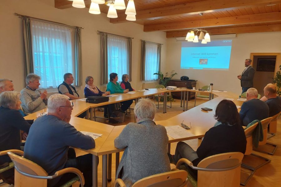 Digitale Kompetenz für Senior:innen – „Digital überall“ Workshops in Landl und Wildalpen Digitale Kompetenz für Senior:innen – „Digital überall“ Workshops in Landl und Wildalpen