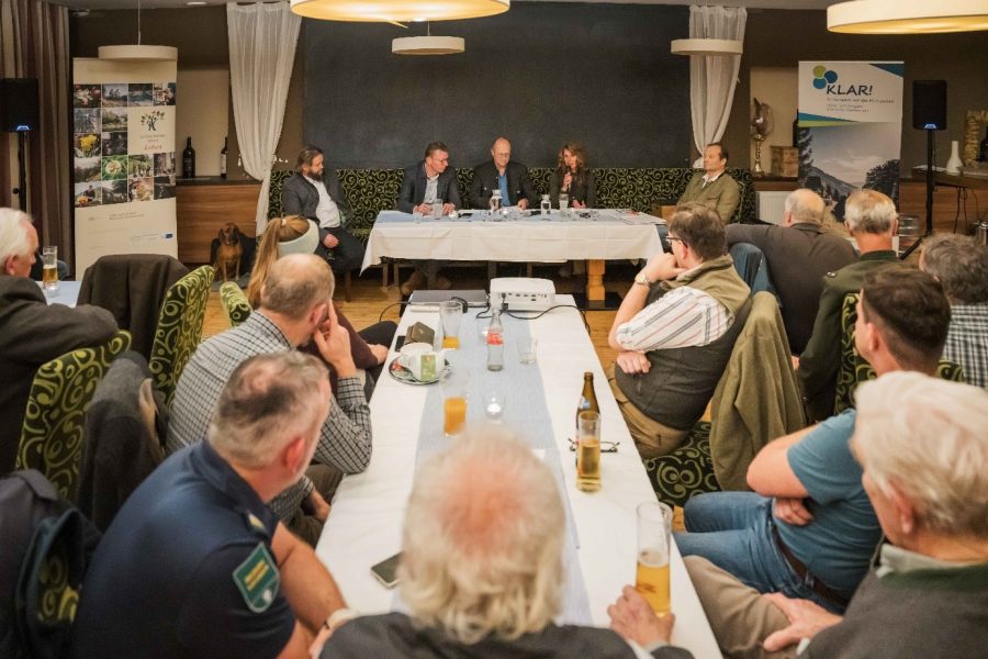 Sechstes Naturparkforum widmet sich dem Thema „Was ist los mit dem Wild im Wald?“