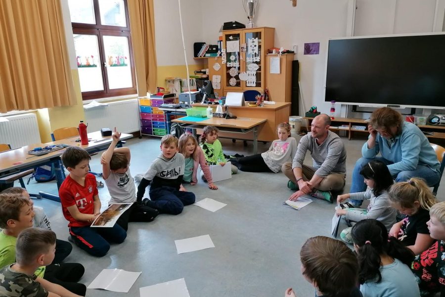 Was wir in Bildungseinrichtungen machen Was wir in Bildungseinrichtungen machen